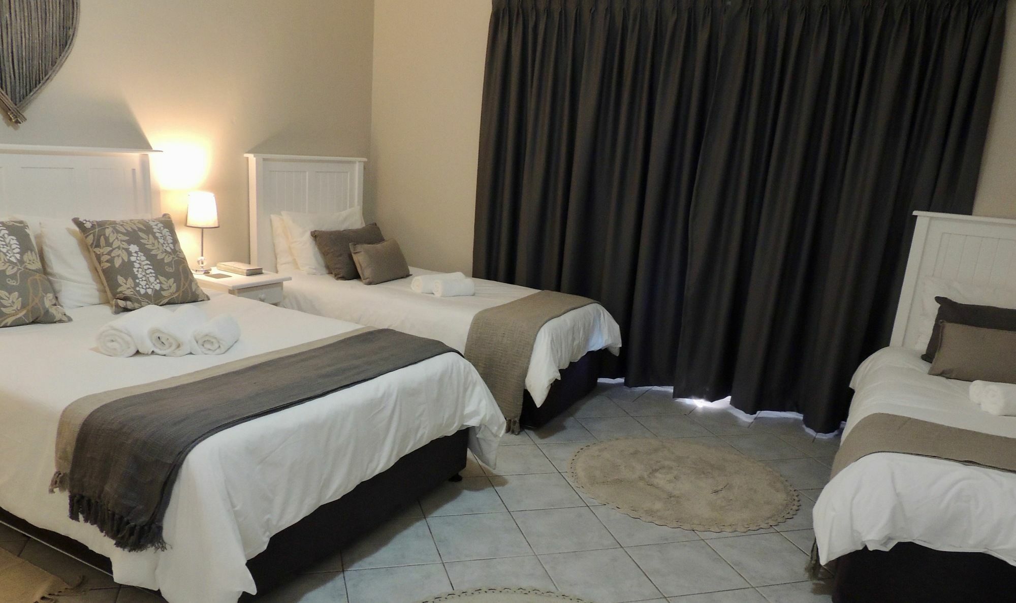 La Mer Guesthouse Port Elizabeth Exteriör bild