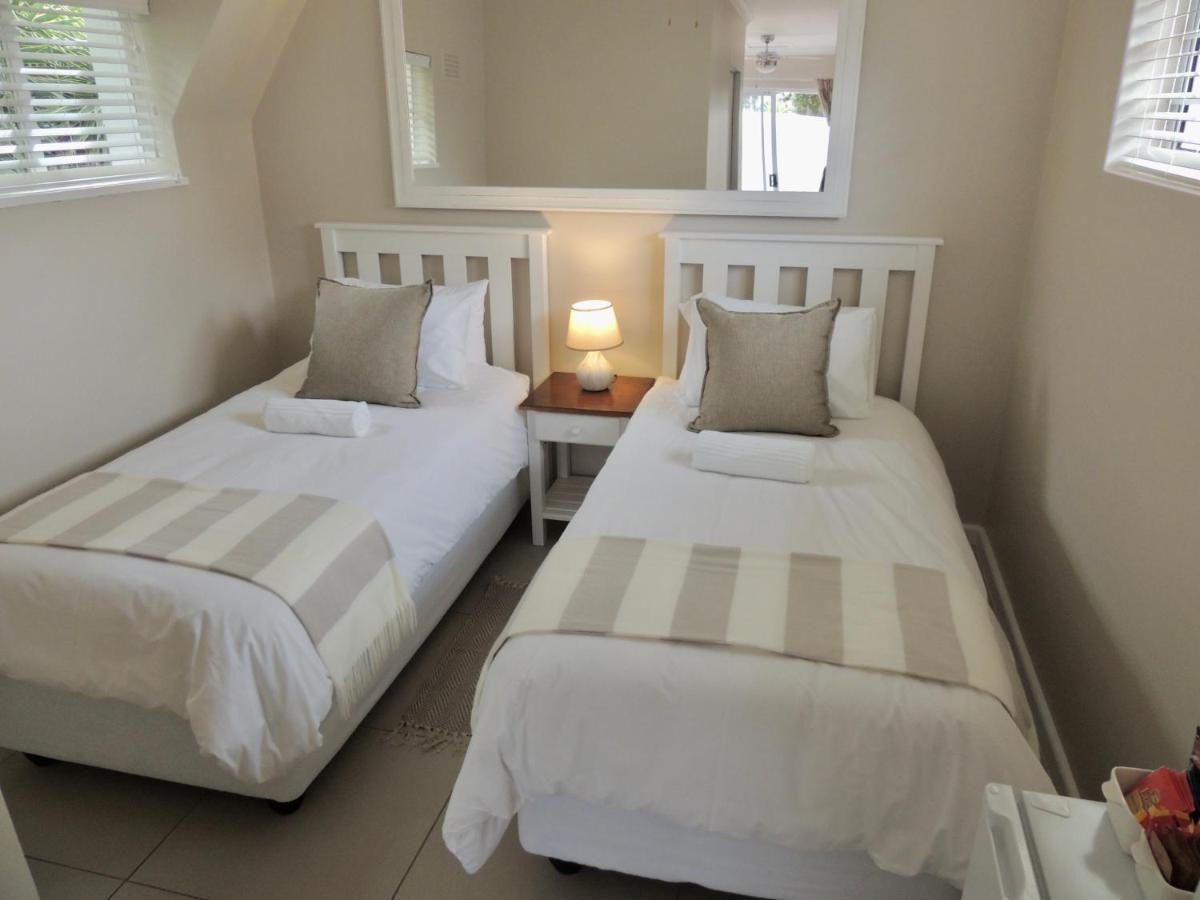 La Mer Guesthouse Port Elizabeth Exteriör bild